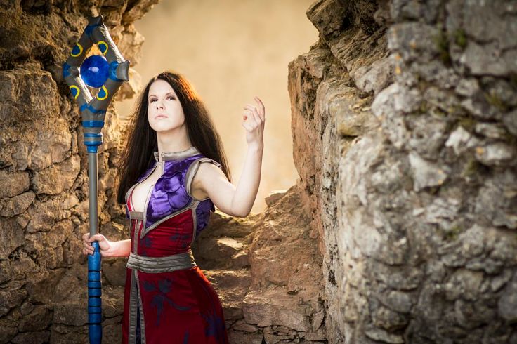 Lady Katrana Prestor ~ Human Onyxia, World of Warcraft, 2014, Stephan Shubert via Wikimedia Commons